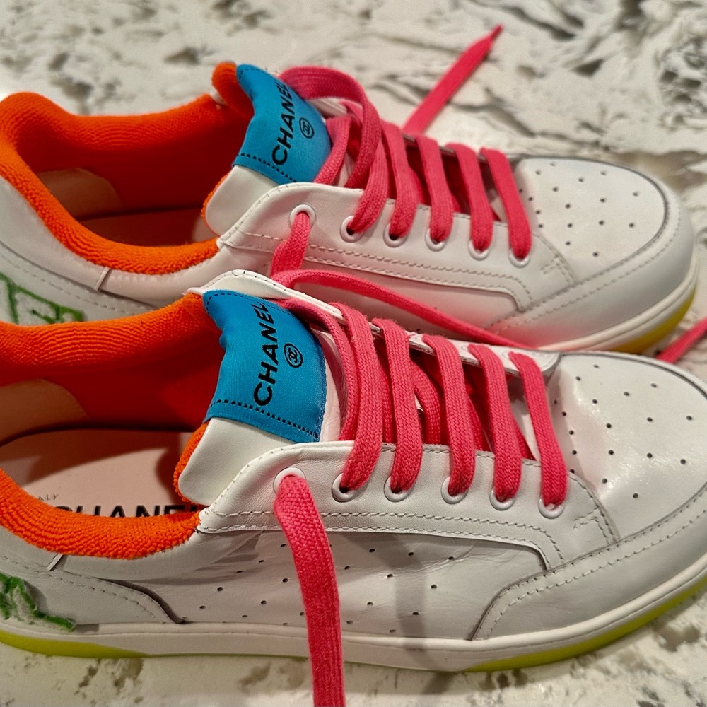 Chanel Logo Low-Top Sneakers Leather